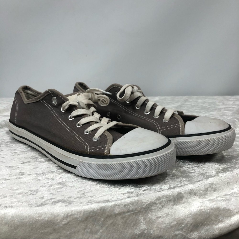 REVOLUTION SNEAKERS 11 skater gray shoes